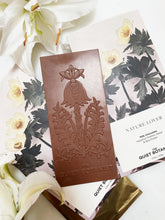 Load image into Gallery viewer, Botanical Milk Chocolate 
