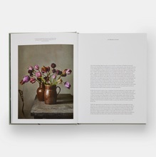 Load image into Gallery viewer, The Tulip Garden: Growing and Collecting Species.
