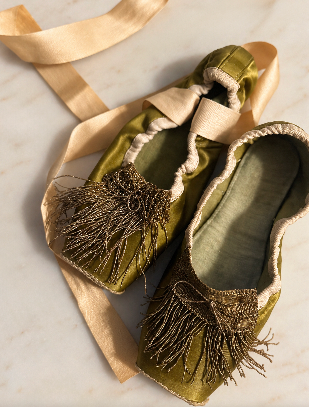 Vintage olive ballet slippers with pink straps - pair 2