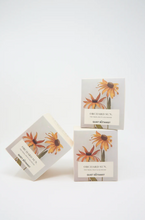 Load image into Gallery viewer, Orchard Sun Candle
