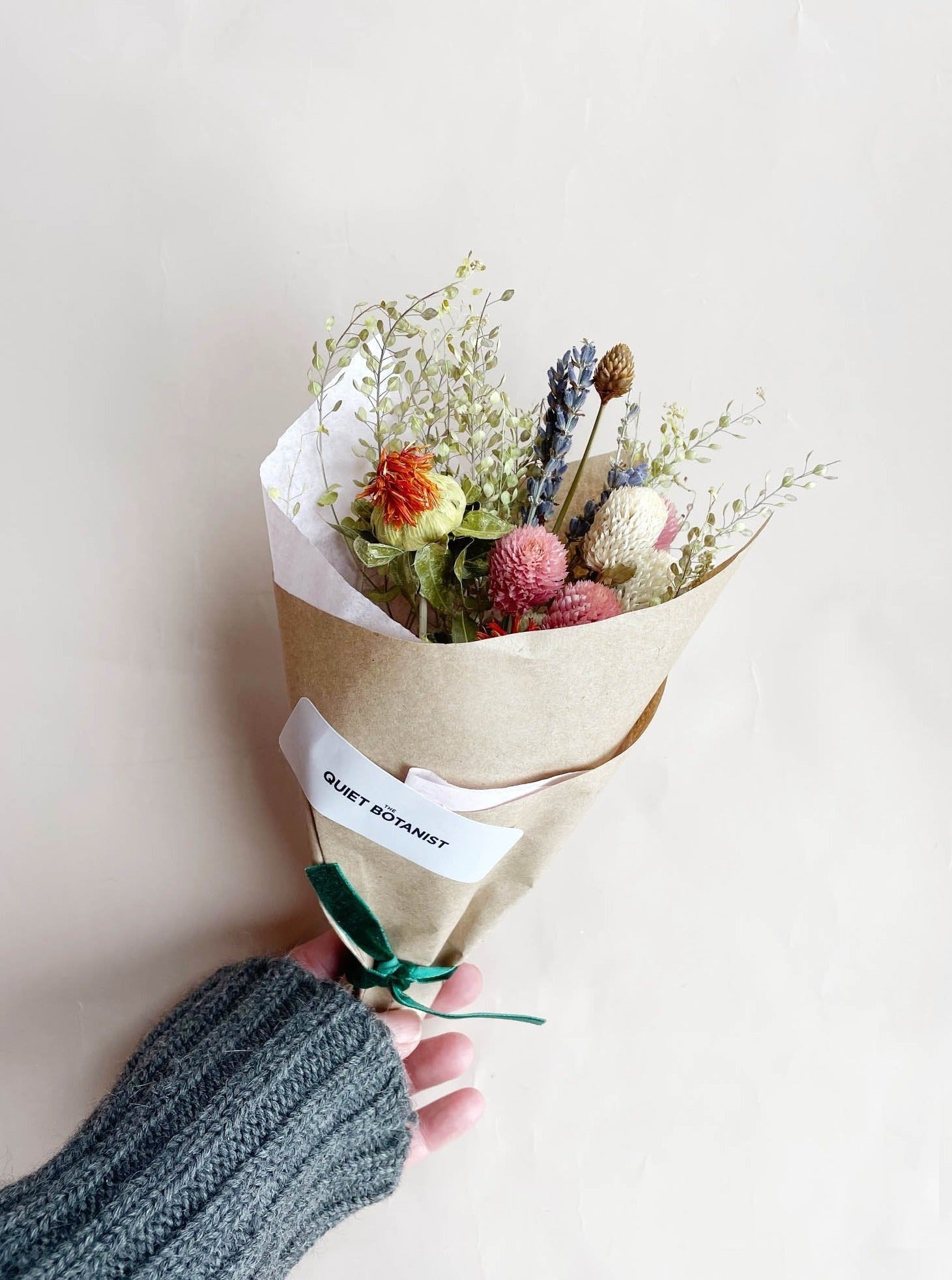  300 Pcs Dried Flowers with Stems Mini Flowers Bouquet