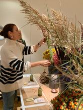 Load image into Gallery viewer, Flowers at Home | thequietbotanist
